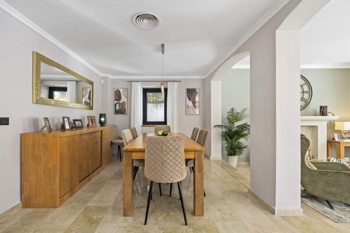 Image No.20-5 Bed Villa for sale