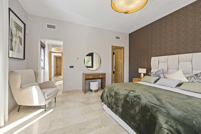 Image No.27-5 Bed Villa for sale