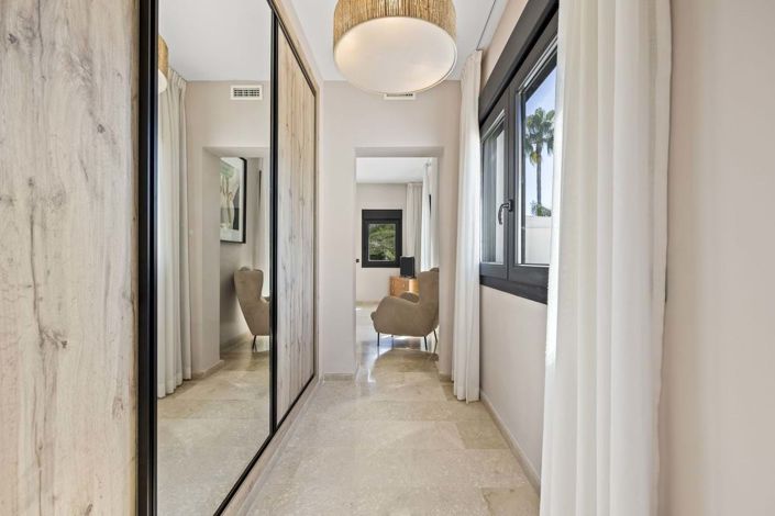 Image No.31-5 Bed Villa for sale