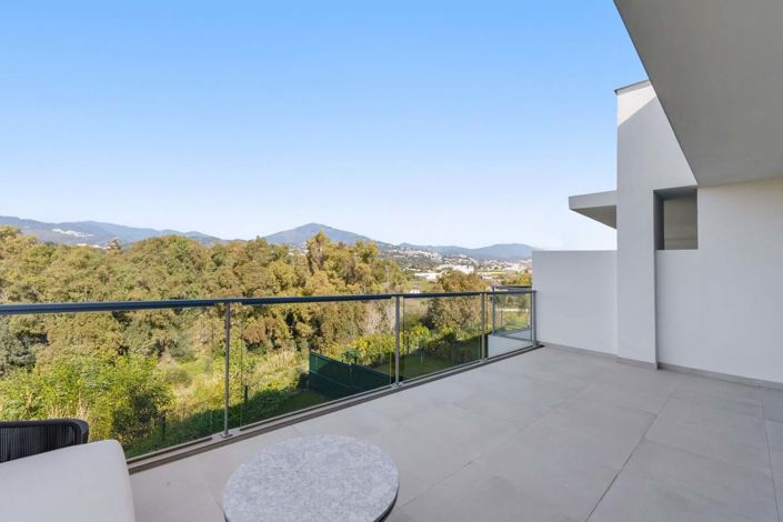 Image No.32-3 Bed Semi-Detached for sale