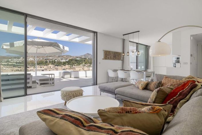 Image No.26-3 Bed Penthouse for sale