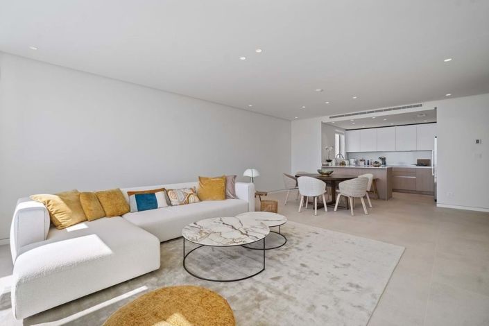 Image No.10-3 Bed Apartment for sale