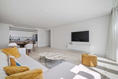 1447-658000-78d1f4f8b6655591b02d22fabb36a692d