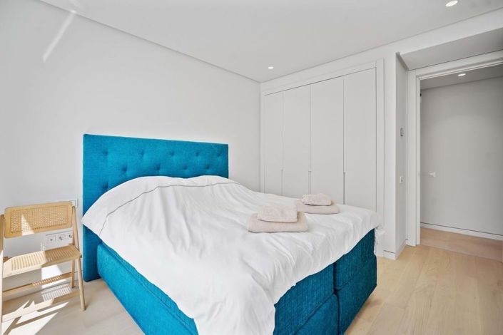 Image No.20-3 Bed Apartment for sale