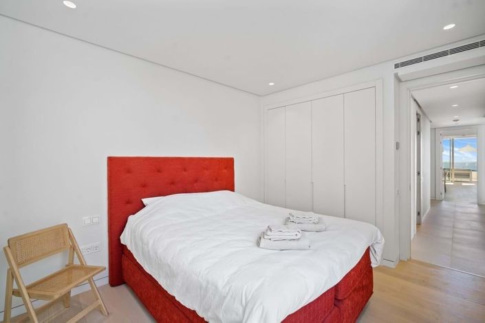 Image No.23-3 Bed Apartment for sale