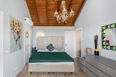 1447-658005-78d1f4f8b6655591b02d22fabb36a692d