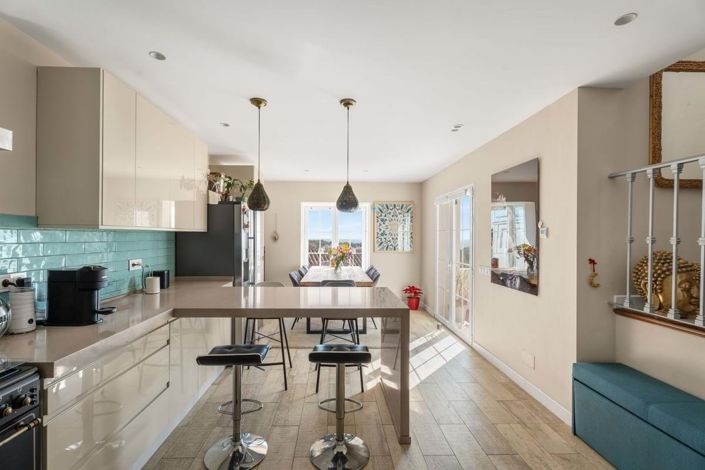 Image No.4-3 Bed Townhouse for sale