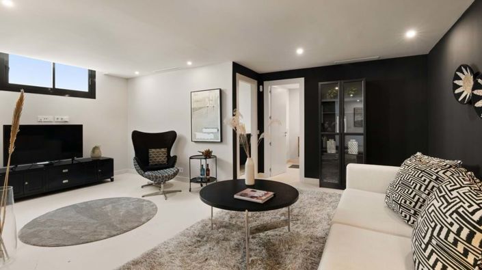 Image No.6-5 Bed Semi-Detached for sale