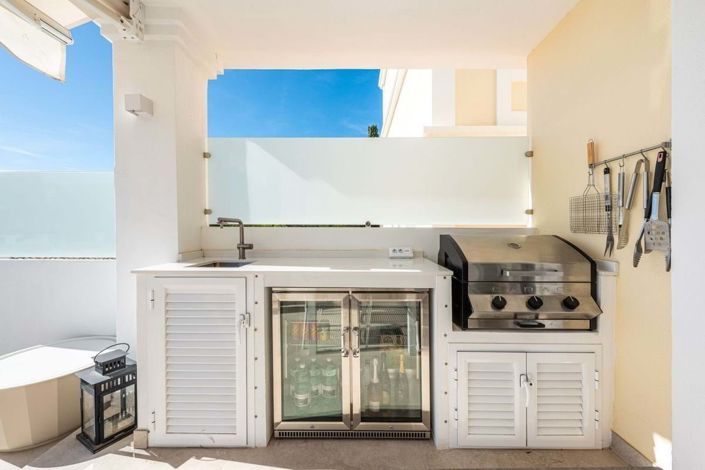 Image No.11-4 Bed Townhouse for sale