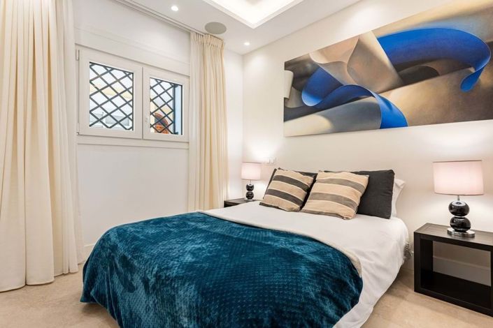 Image No.31-4 Bed Townhouse for sale