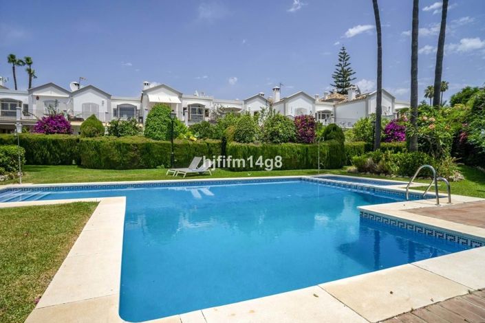 Image No.32-3 Bed Townhouse for sale