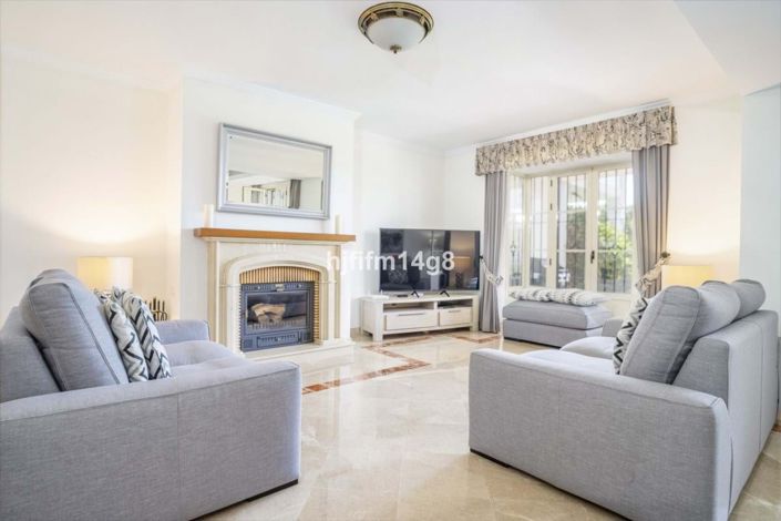 Image No.5-3 Bed Townhouse for sale