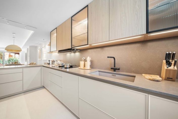 Image No.15-3 Bed Townhouse for sale