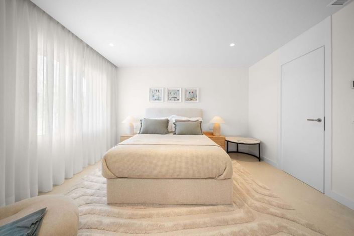 Image No.31-3 Bed Townhouse for sale