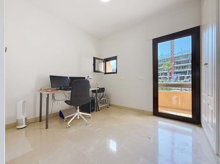 Image No.26-3 Bed Penthouse for sale