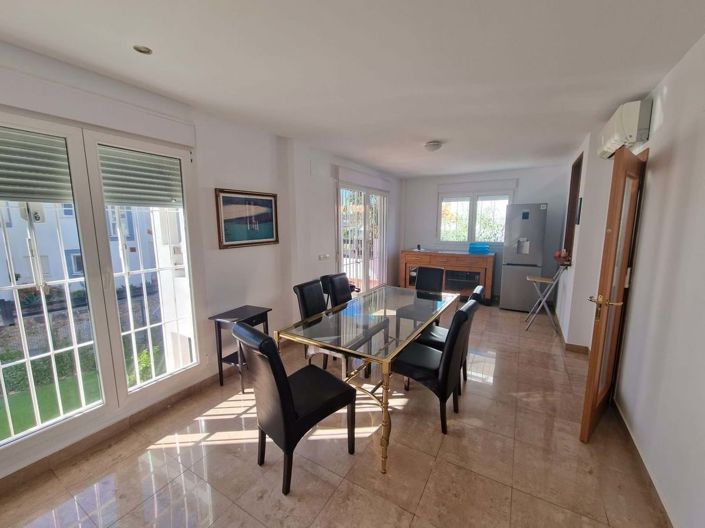 Image No.6-5 Bed Villa for sale