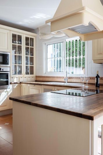 Image No.4-4 Bed Villa for sale