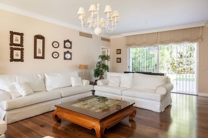 Image No.7-4 Bed Villa for sale