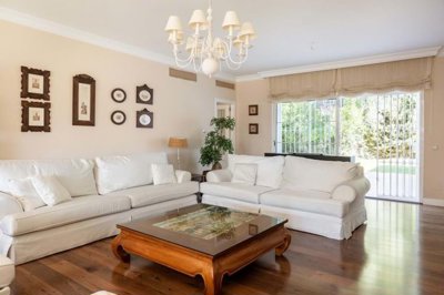 1447-658030-78d1f4f8b6655591b02d22fabb36a692d