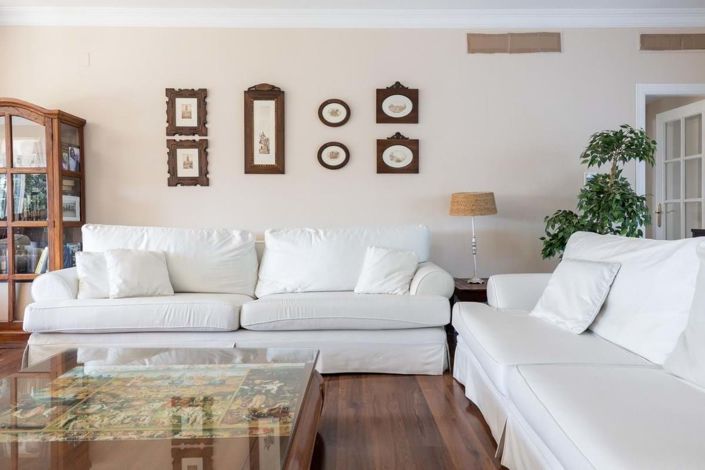 Image No.8-4 Bed Villa for sale