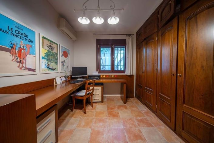 Image No.17-5 Bed Villa for sale