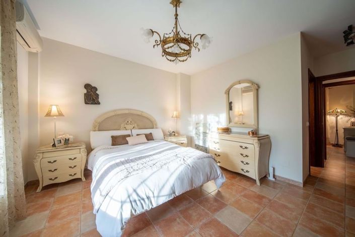 Image No.24-5 Bed Villa for sale