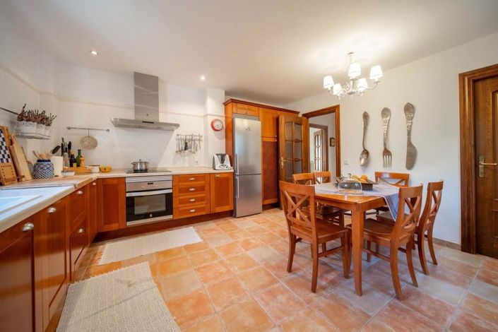 Image No.33-5 Bed Villa for sale