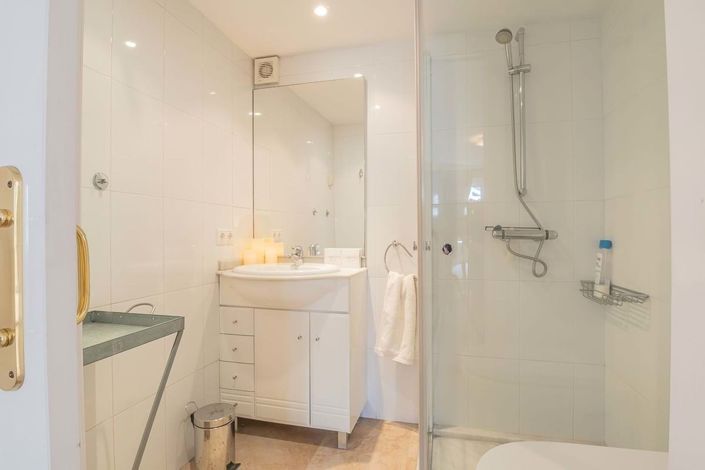 Image No.13-6 Bed Villa for sale