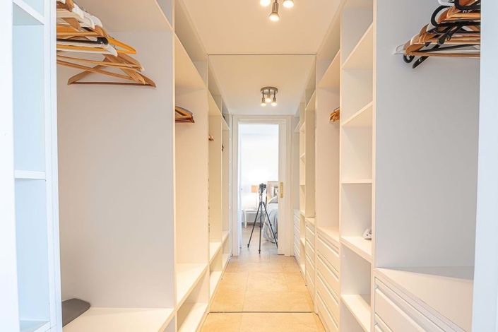 Image No.18-6 Bed Villa for sale