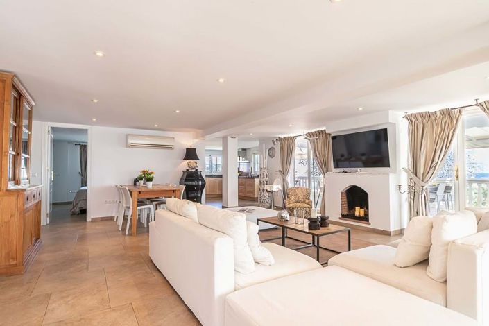 Image No.4-6 Bed Villa for sale