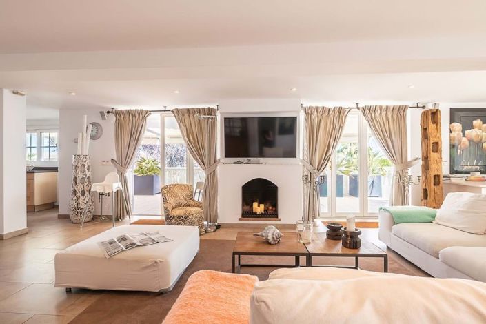 Image No.6-6 Bed Villa for sale