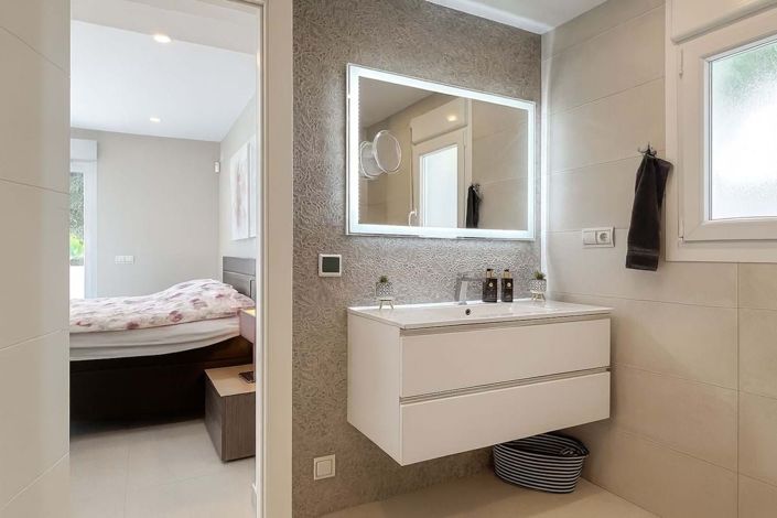 Image No.12-3 Bed Villa for sale