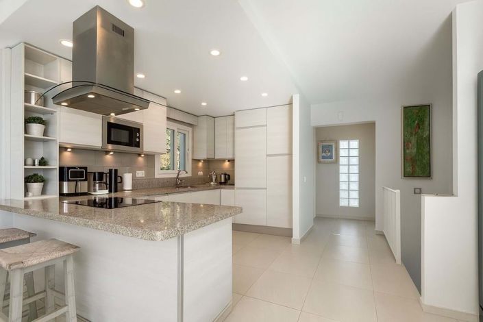 Image No.28-3 Bed Villa for sale