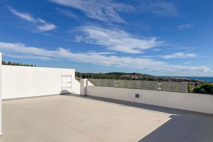 Image No.43-3 Bed Villa for sale