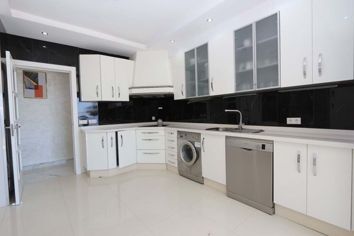 Image No.10-3 Bed Villa for sale