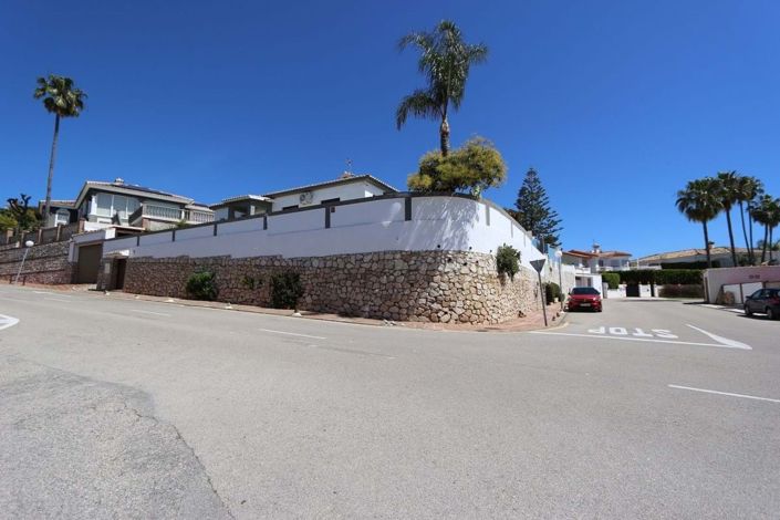 Image No.41-3 Bed Villa for sale