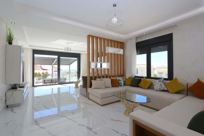 Image No.5-3 Bed Villa for sale