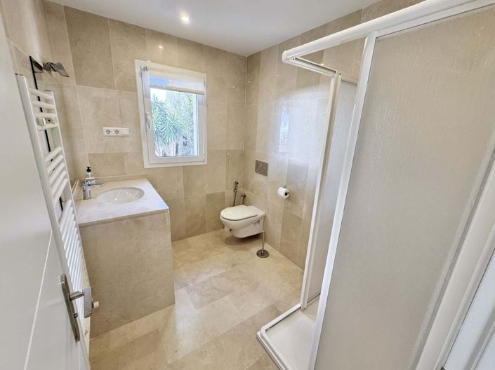 Image No.22-5 Bed Villa for sale