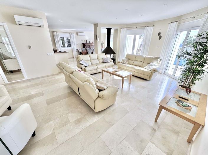 Image No.8-Villa de 5 chambres à vendre à Mijas Costa