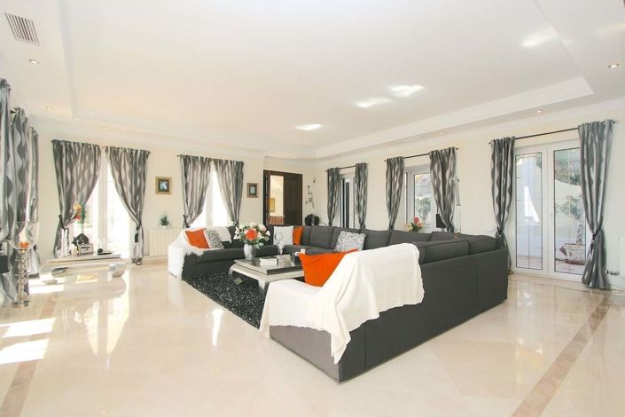 Image No.3-Villa de 4 chambres à vendre à Mijas Costa