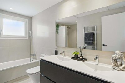 1447-658085-78d1f4f8b6655591b02d22fabb36a692d