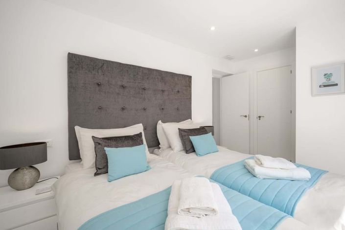 Image No.26-5 Bed Villa for sale