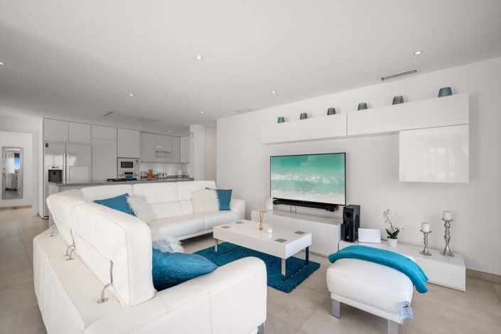 Image No.9-5 Bed Villa for sale