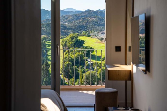 Image No.24-3 Bed Townhouse for sale