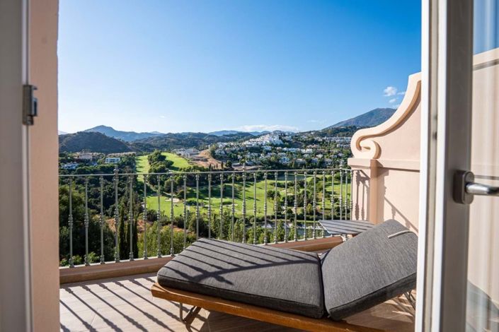 Image No.25-3 Bed Townhouse for sale