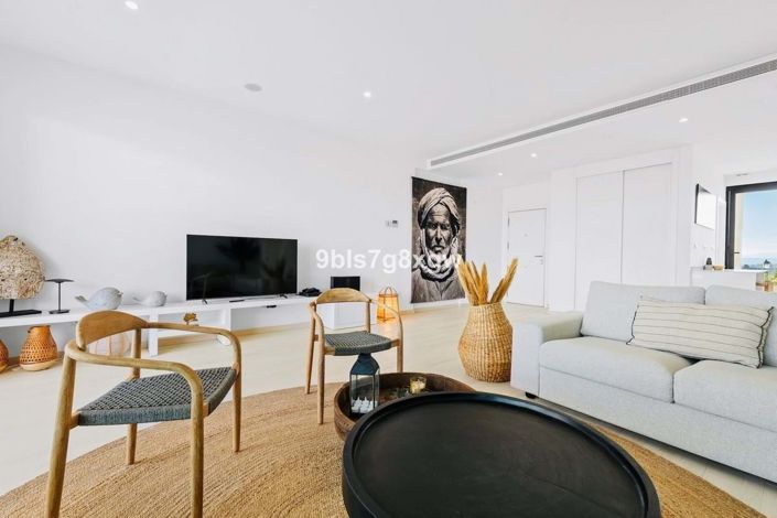 Image No.10-2 Bed Apartment for sale