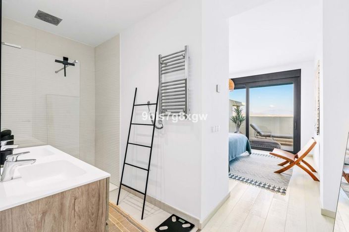 Image No.21-2 Bed Apartment for sale