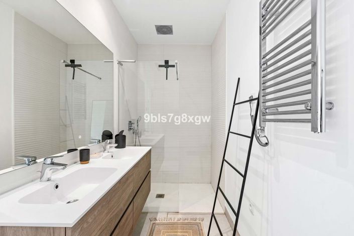 Image No.22-2 Bed Apartment for sale