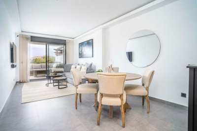 1447-658472-78d1f4f8b6655591b02d22fabb36a692d