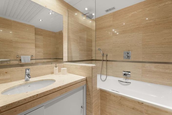 Image No.21-2 Bed Apartment for sale